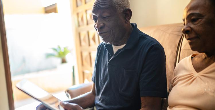 Older black couple online